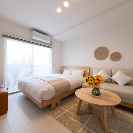 Shirakabanoyado - Nipponbashi 日本橋, 3 Mins Walk To Dendentown Aparthotel Osaka Bagian luar foto