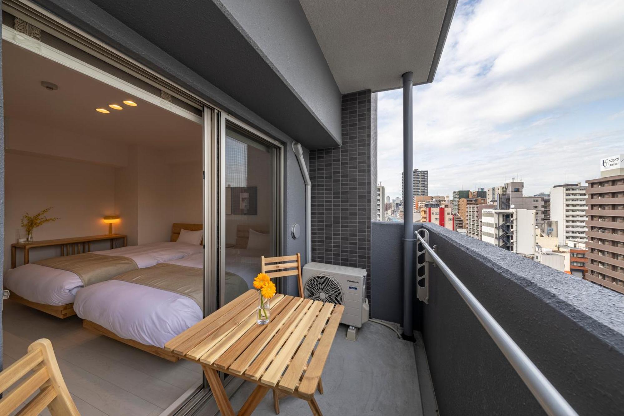 Shirakabanoyado - Nipponbashi 日本橋, 3 Mins Walk To Dendentown Aparthotel Osaka Bagian luar foto